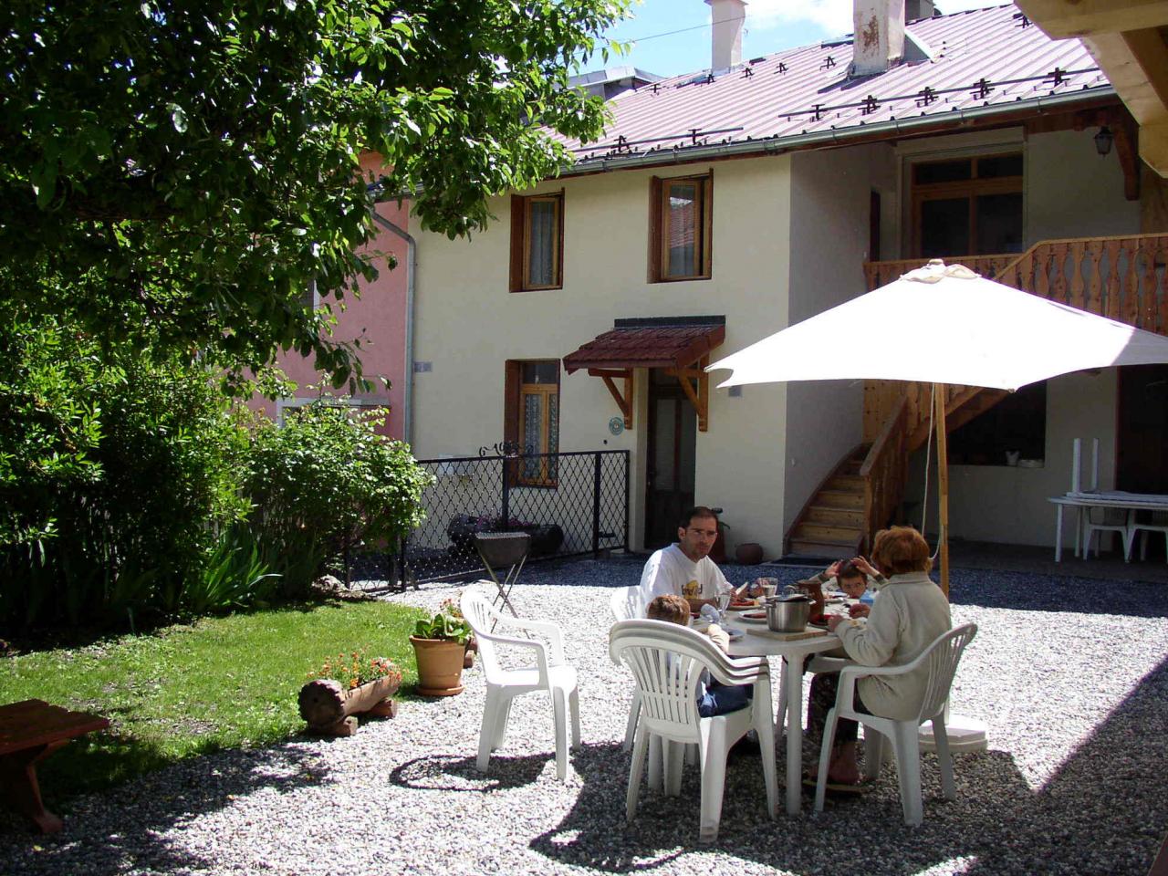 studio gentiane et la cour